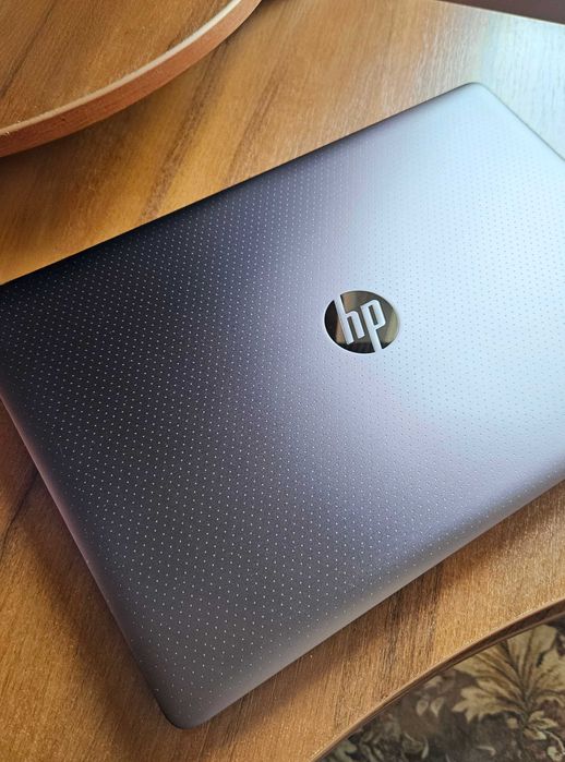 Ноутбук HP ZBook Studio G3 Mobile Workstation