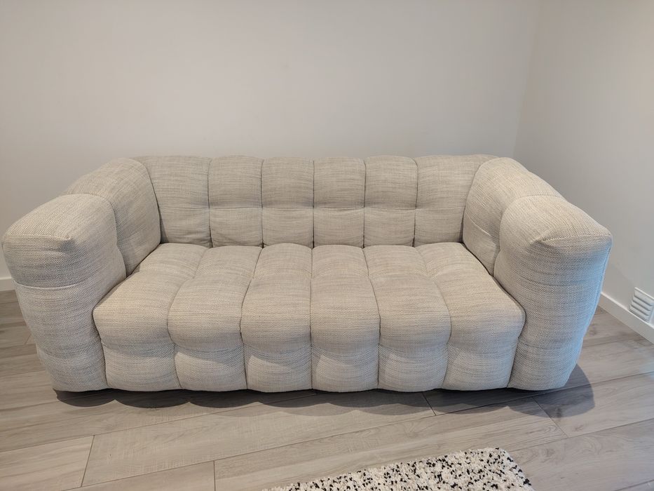 Sofá Lilo , cor cinza claro  comprimento 208 cm