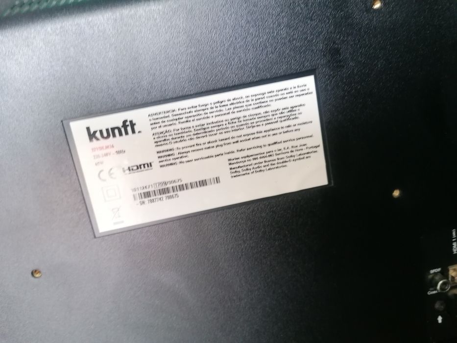 TV Kunft para peças/reparar – Ecrã IMPECÁVEL (Não está partido), apenas não dá imagem