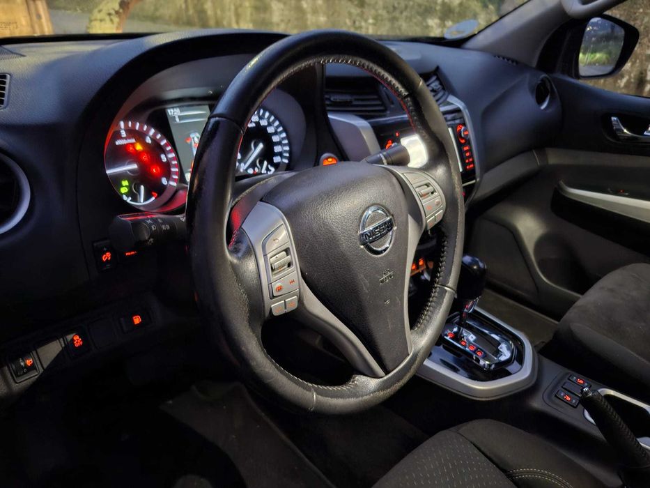 Nissan Navara NP 300 - 2.3 DCI - 190 CV - NAV - AUT