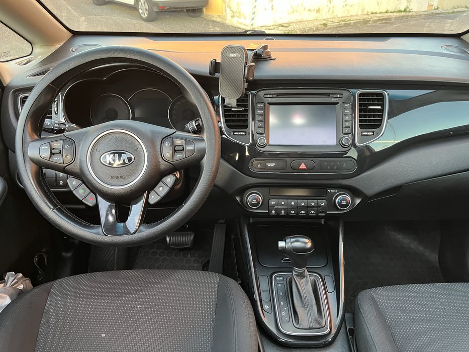 Kia Carens 1.7 NACIONAL - Cx. Automática - 7 lugares
