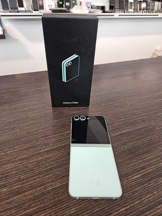 Samsung Galaxy Z Flip6 256 Poznań Długa 14