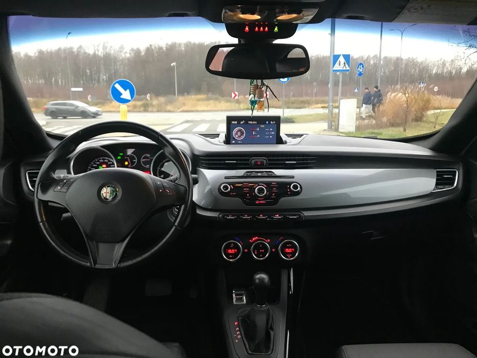 Alfa Romeo Giulietta Zadbana, skóra, szyberdach, automat, prywatne ogłoszenie