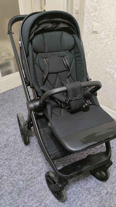 Коляска Karrello Omega 2 в 1.