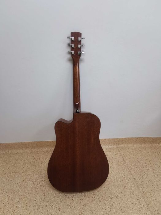 Gitara elektro-akustyczna