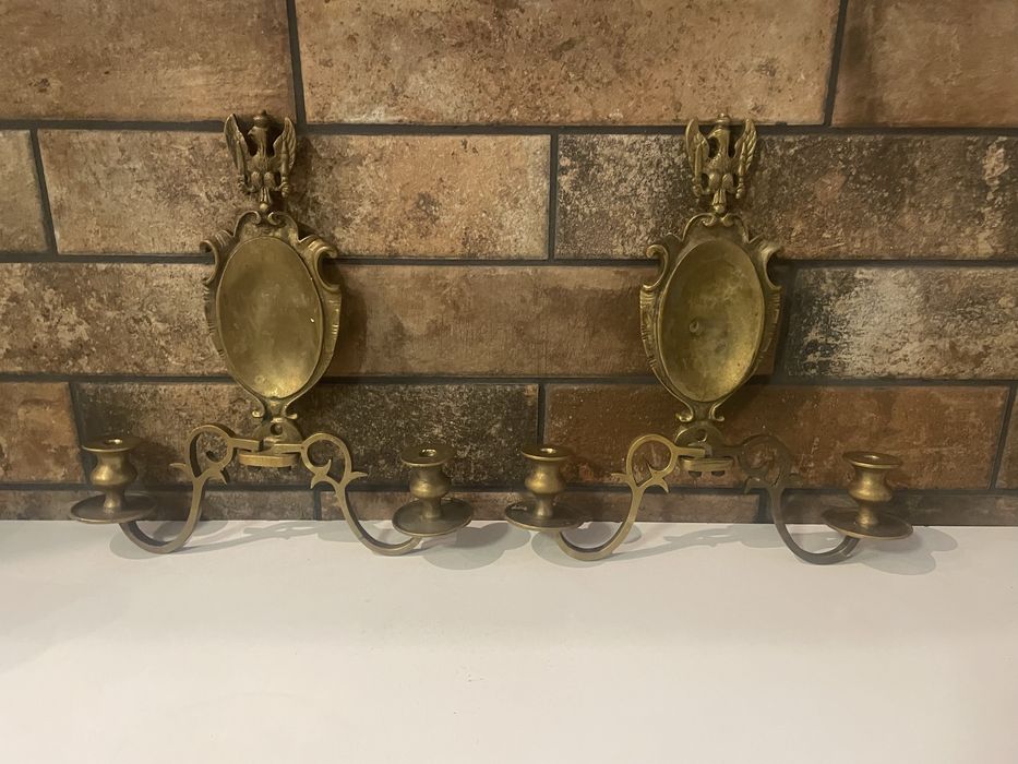 Mosiezne kinkiety w dobrym stanie