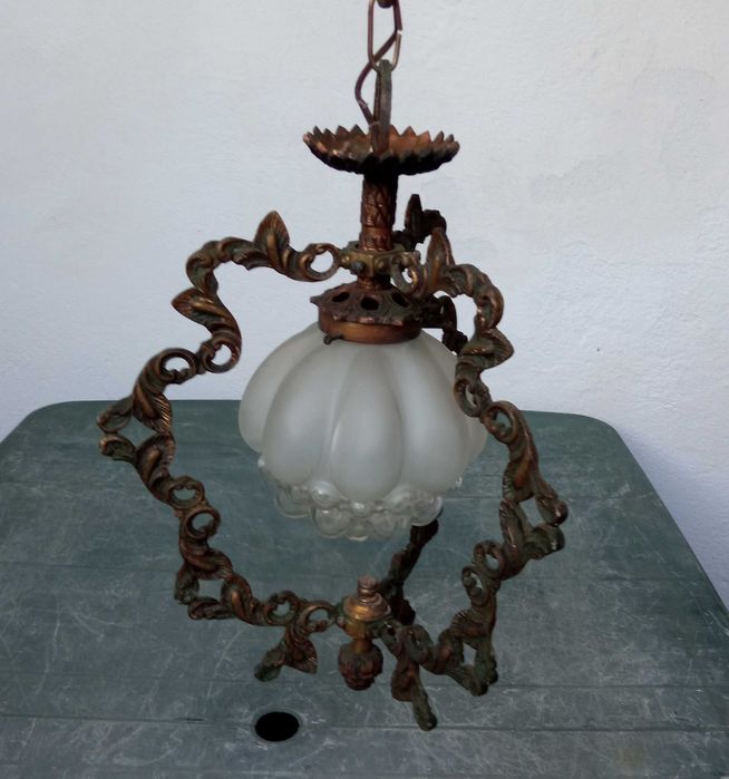 Candeeiro de teto em latão