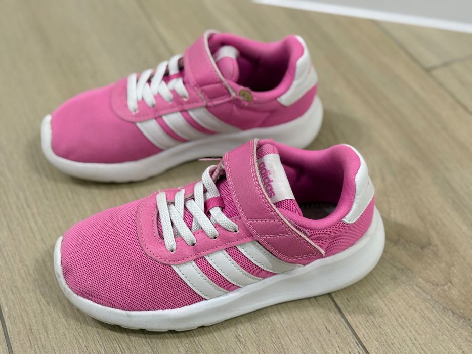 Дитячі кросівки для дівчинки adidas Lite Racer 3.0