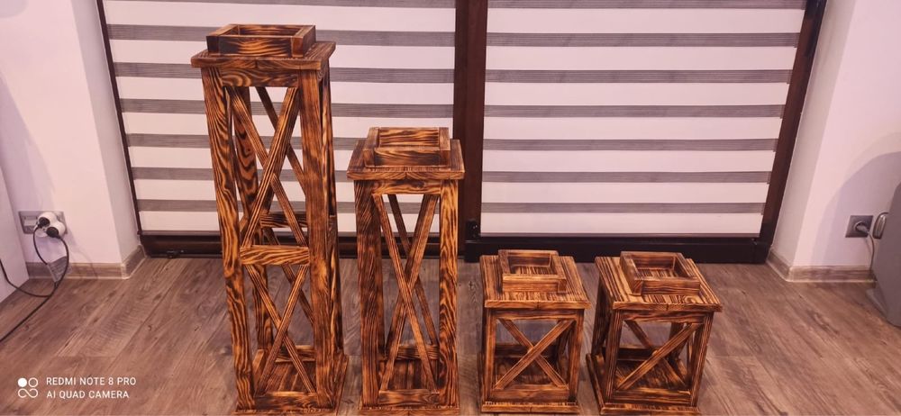 Ręcznie robiona latarenka z litego drewna sosnowego