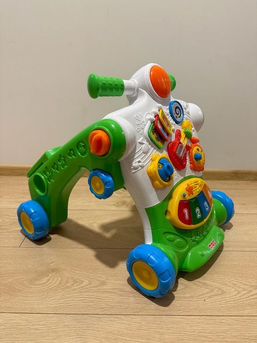 Chodzik, pchacz, jeździ gra