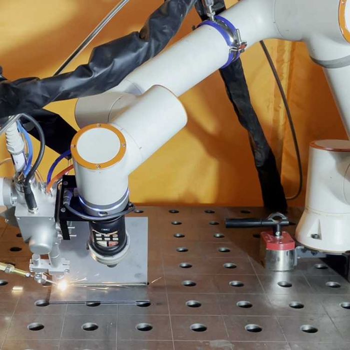 Cobot spawalniczy laserowy 1500W LNT Ręczne programowanie