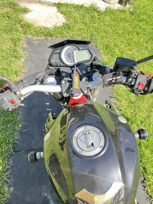 Продам Benelli TNT 300.