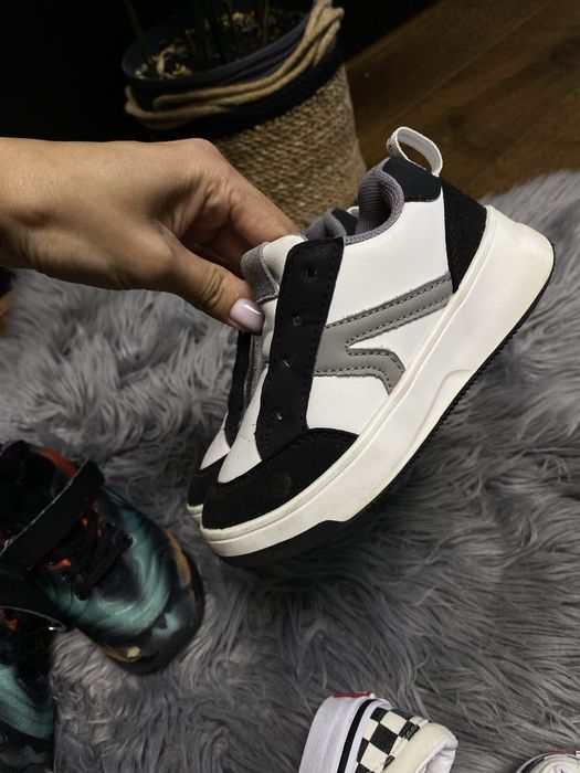 Кросівки zara next sinsay vans