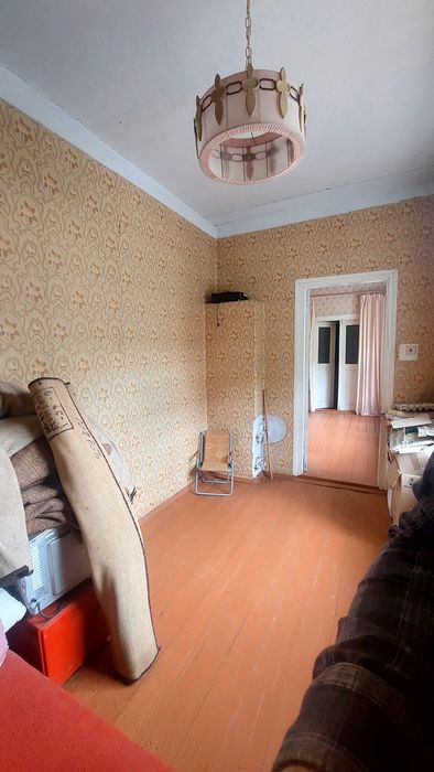Продам 4-кімнатну квартиру. Вул.Шаргородська,46.