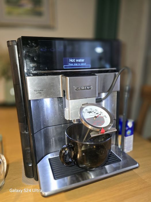 Ekspres Siemens EQ6 + s700