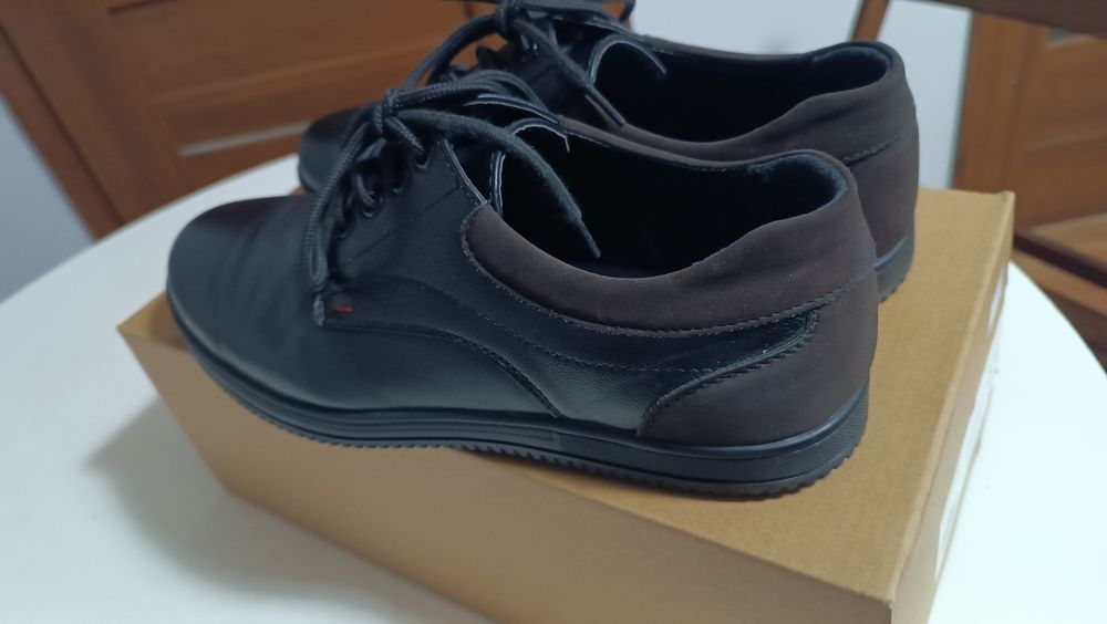 Buty  eleganckie 41