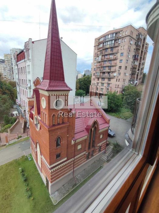 Продаж 3к 118м2 новий ремонт Тургенєвська 22а Кониського Центр