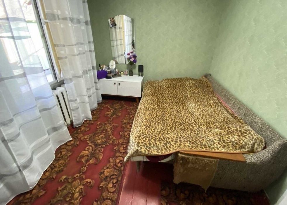 Продаж частини будинку в Центрі