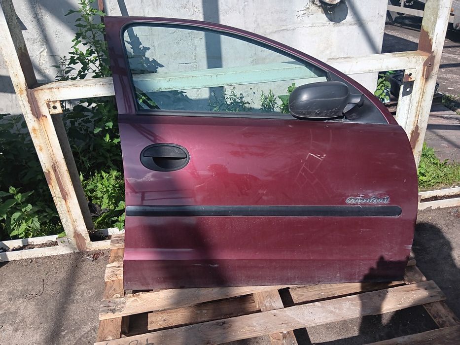Opel corsa C drzwi prawy przód przednie prawe pasażera kompletne kpl