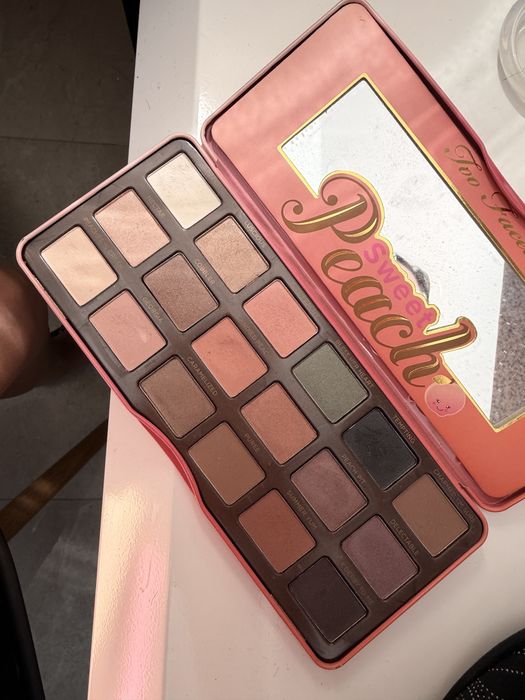 Petla Too Faced