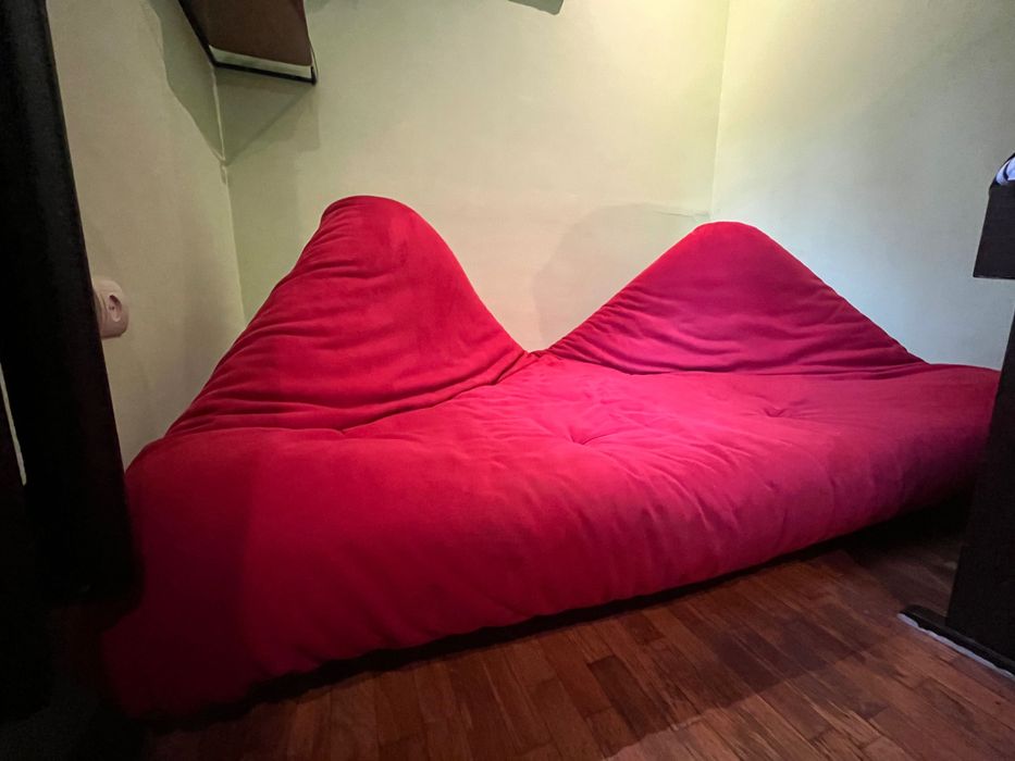 Диван розкладний, оригінальної форми, бордовий, велюр 200*130