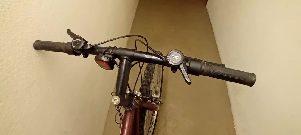 Bicicleta (adulto com pouco uso)