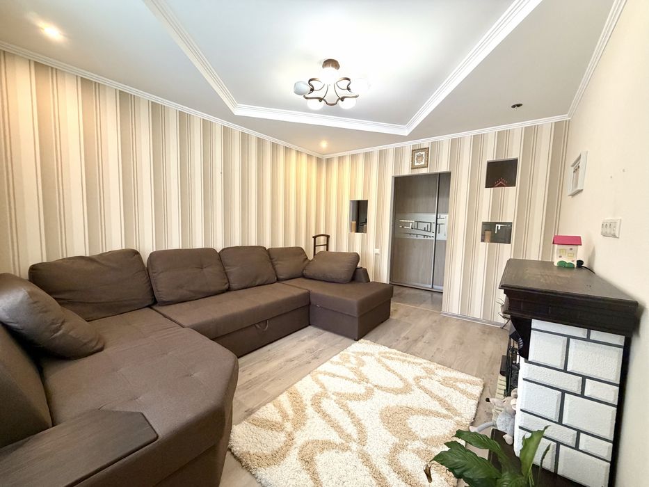 Здається 2 кімнатна квартира на пісках південний мк-н