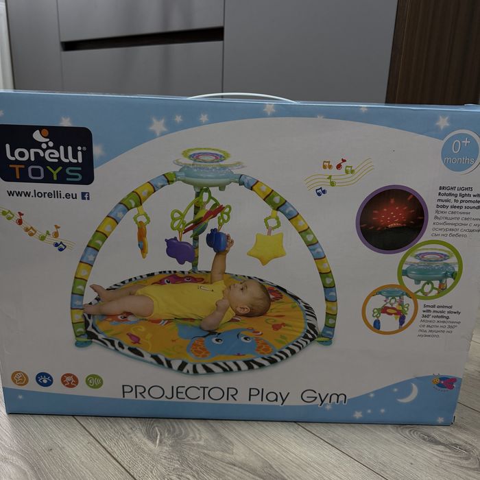 Розвиваючий килимок Lorelli Projector Play Gym з музичними та світловими ефектами.
