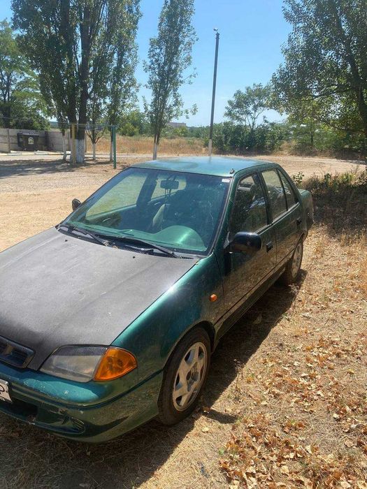 Suzuki Swift 2000