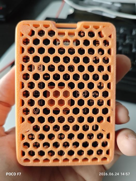 Raspberry pi 3b+ +Caixa + dissipadores