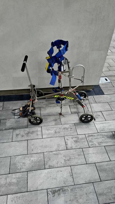 Chodzik nf walker