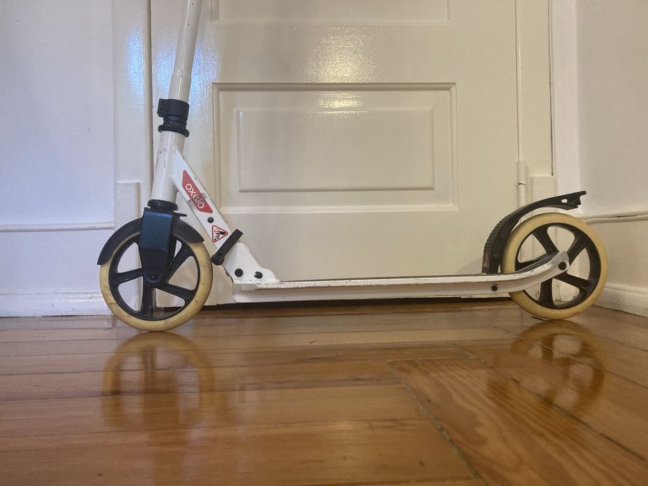 Trotinete de criança em ótimo estado