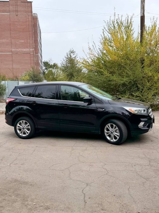 продам Ford Escape
