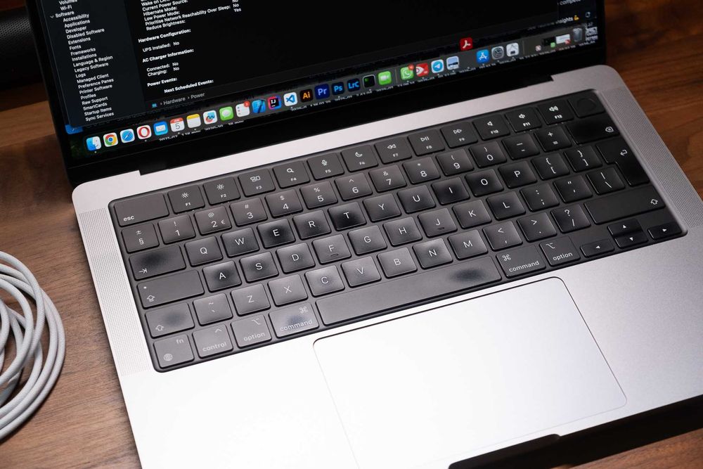 MacBook Pro 14" M1 Pro – 16GB RAM / 512GB SSD / 2021 - COMO NOVO