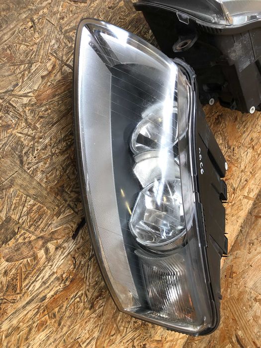 Lampa/reflektor przedni Audi A6 C6