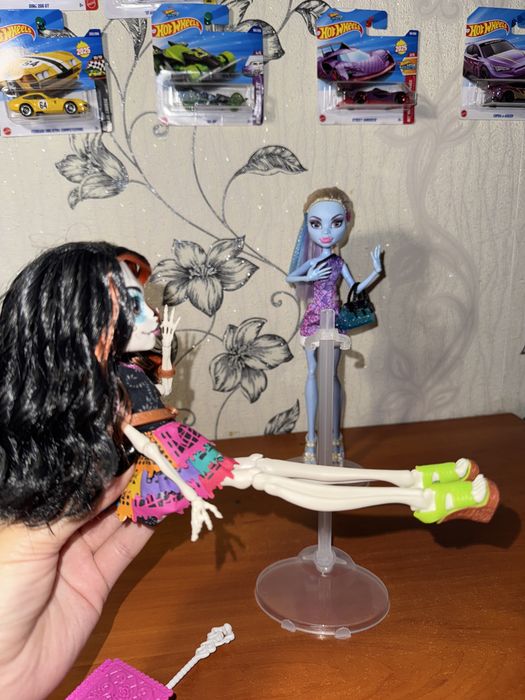 Монстер хай, Monster High, Скеліта Скаріж