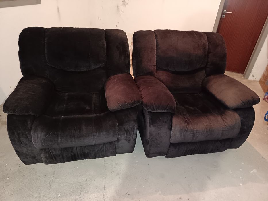 Vendo/Troco 2 poltronas elevatórias