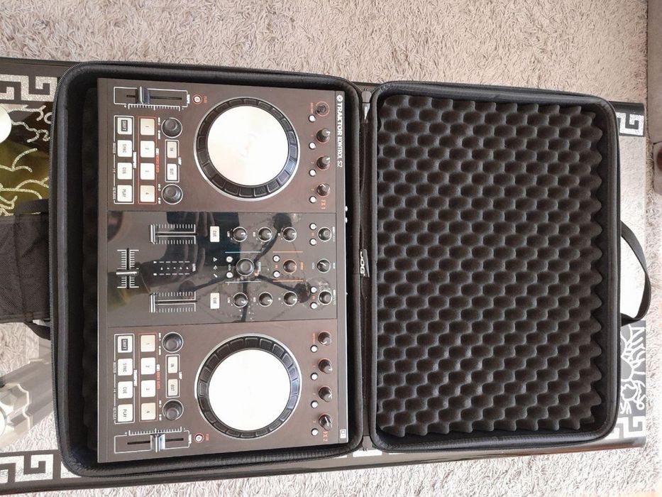 Dj midi контроллер Native Instruments Traktor Kontrol S2 MK2