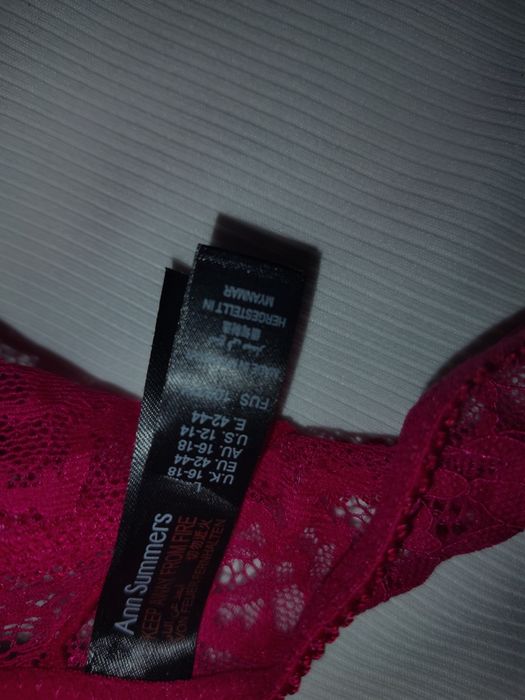 Majtki stringi damskie