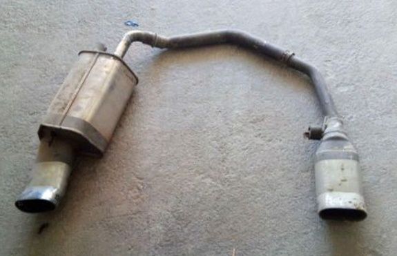 Ponteiras de escape com saída dupla