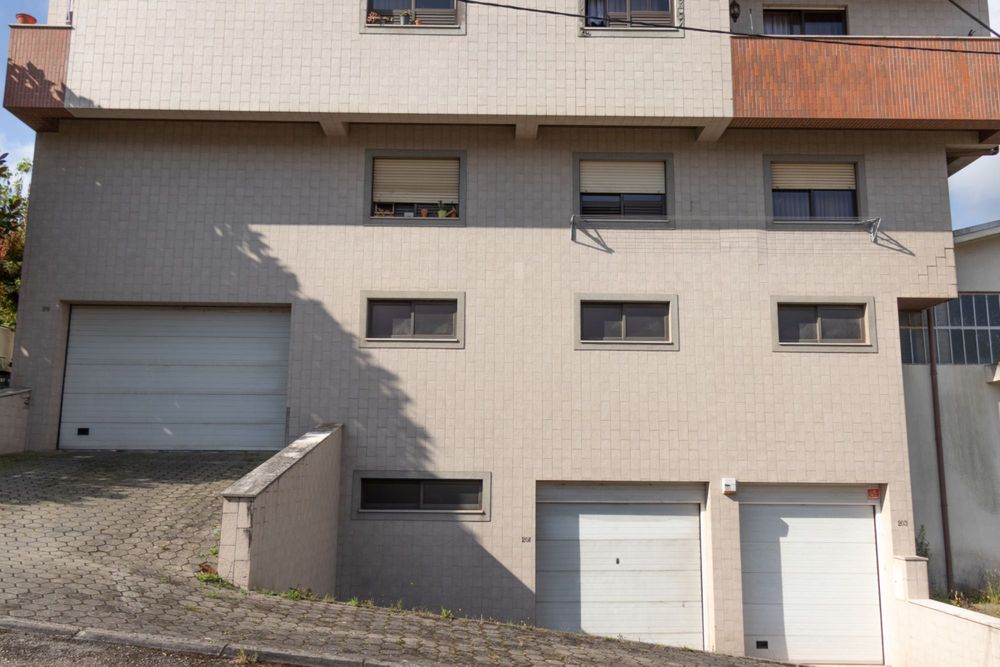 Apartamento t1+1 canedo