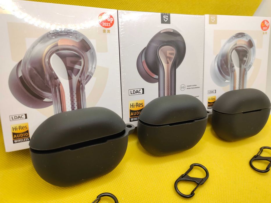 Чехол силиконовый на наушники SoundPeats Capsule 3 Pro + карабин!
