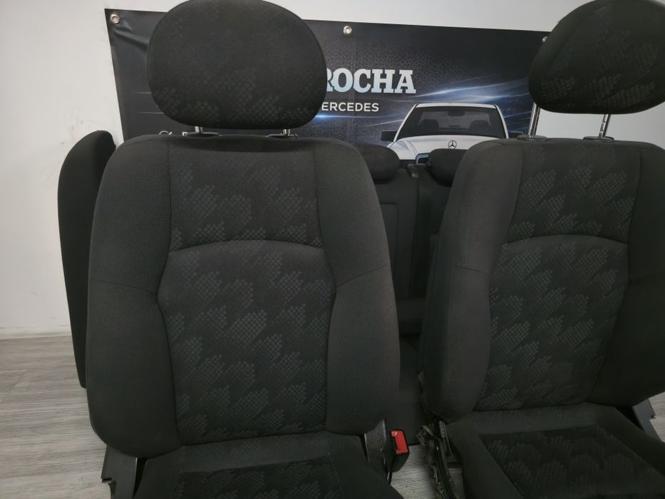 Conjunto de bancos e forras Mercedes C W203 Avantgarde