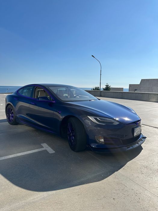 Tesla model S P100D