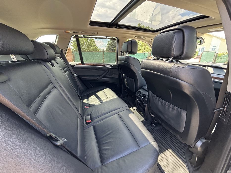 2012 BMW X5 F70