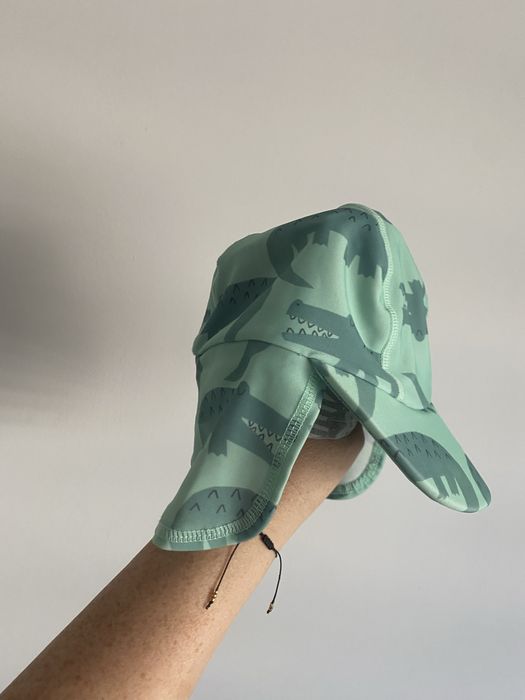 Czapeczka nad wode TU 9-12 mc.