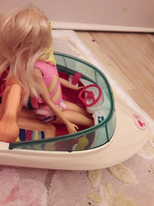 Barbie jacht z pieskami