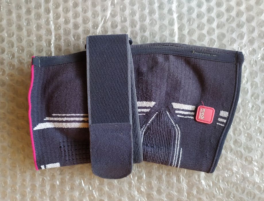 Бандаж локтевой Medi с силиконовыми вкладышами