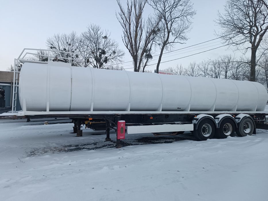 Автоцистерна бочка напівпричіп під олію
