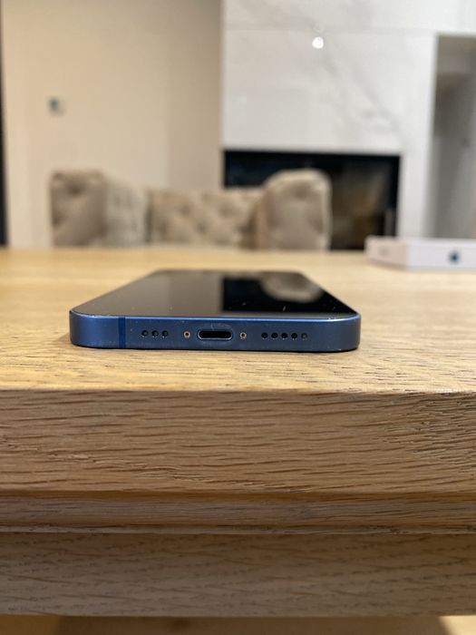 Iphone 13 niebieski